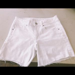American eagle lightly worn mid length shorts